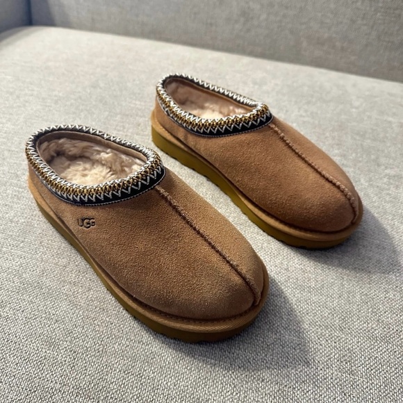 Ugg Tasman Slippers - Picture 2 of 5